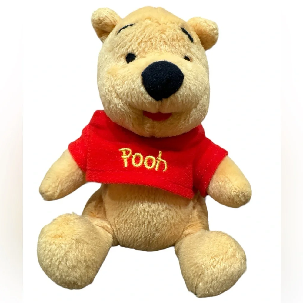Vintage Winnie The Pooh Sitting With Red T- Shirt - Picture 1 of 8